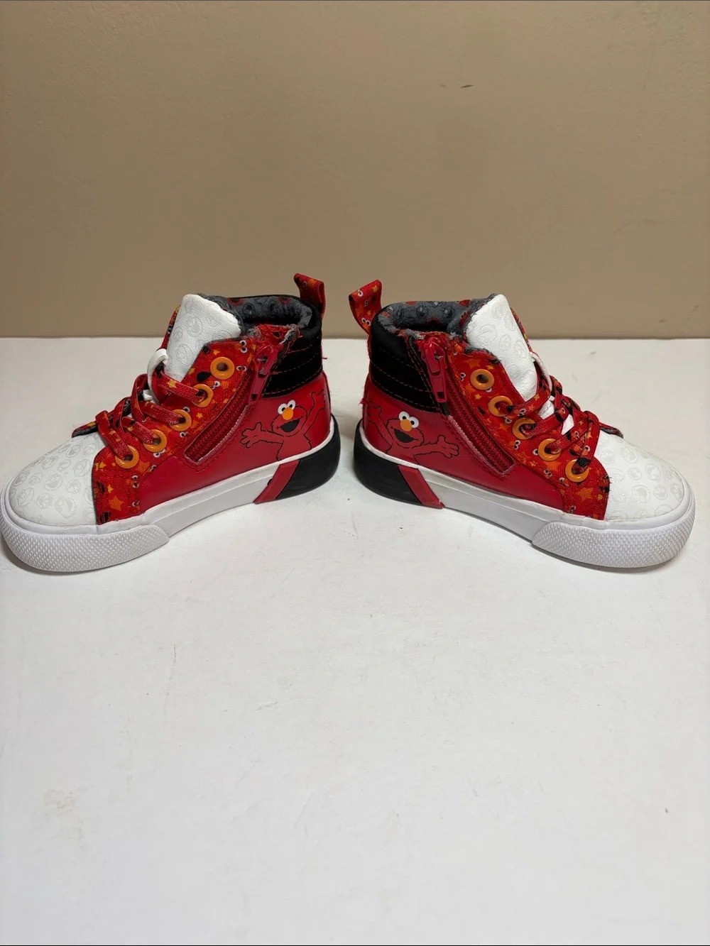 Kohl's Collab with Sesame Street Elmo Red & White Kids High-Top Sneakers, Zipper